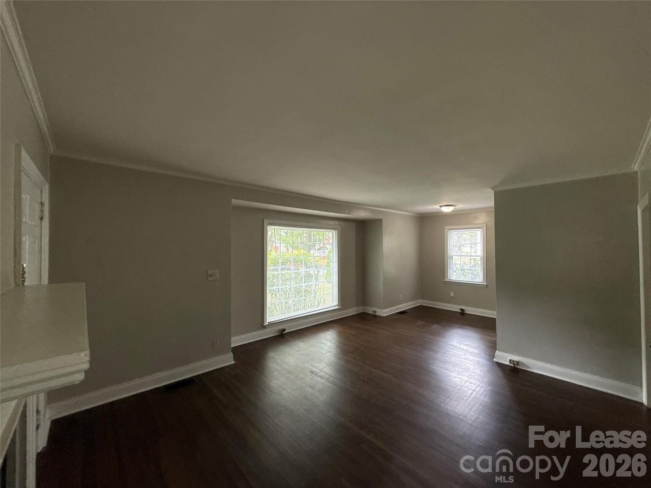 1412 Claridge Ln - Photo 2 of 13