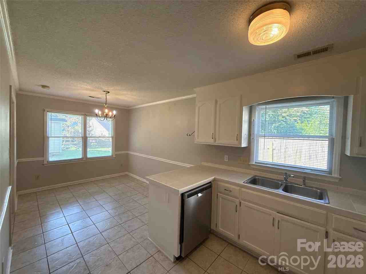 7638 Campbell Creek Ln - Photo 5 of 16