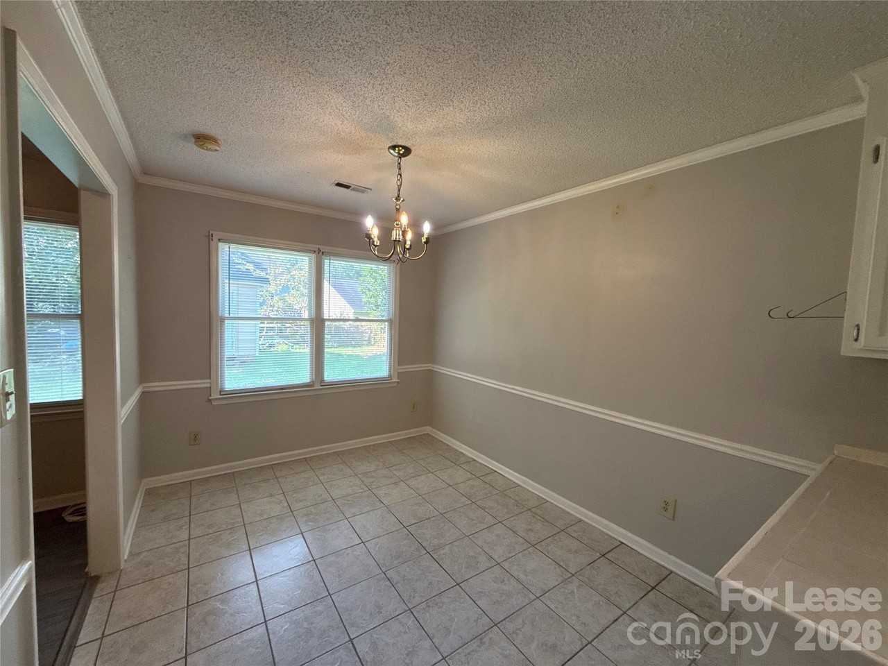 7638 Campbell Creek Ln - Photo 6 of 16
