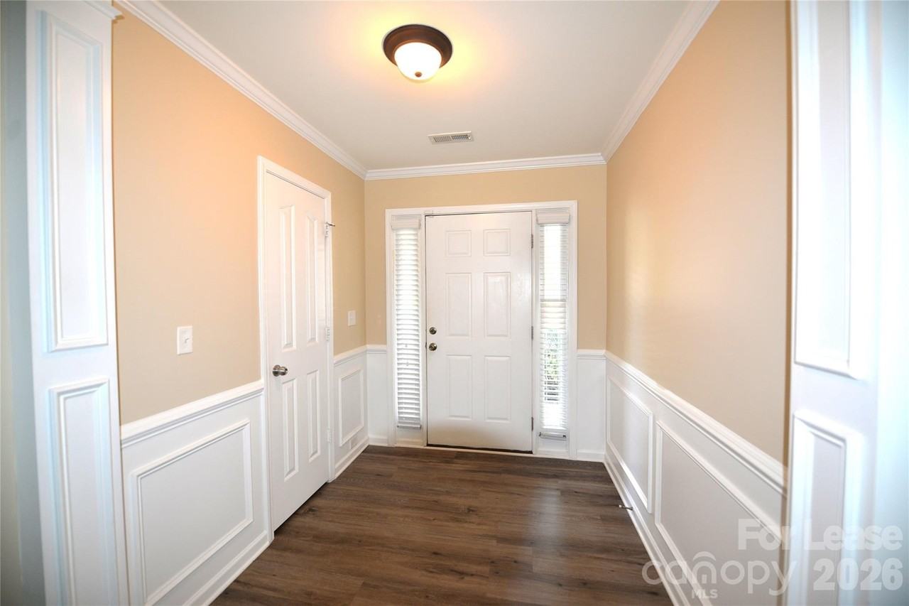 6948 Haines Mill Rd - Photo 4 of 26