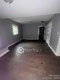 1303 Caldwell St - Photo 2 of 9