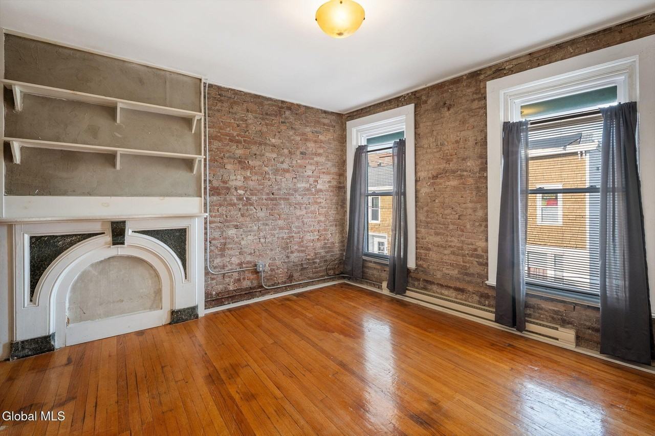 108 Division St #7 - Photo 5 of 14