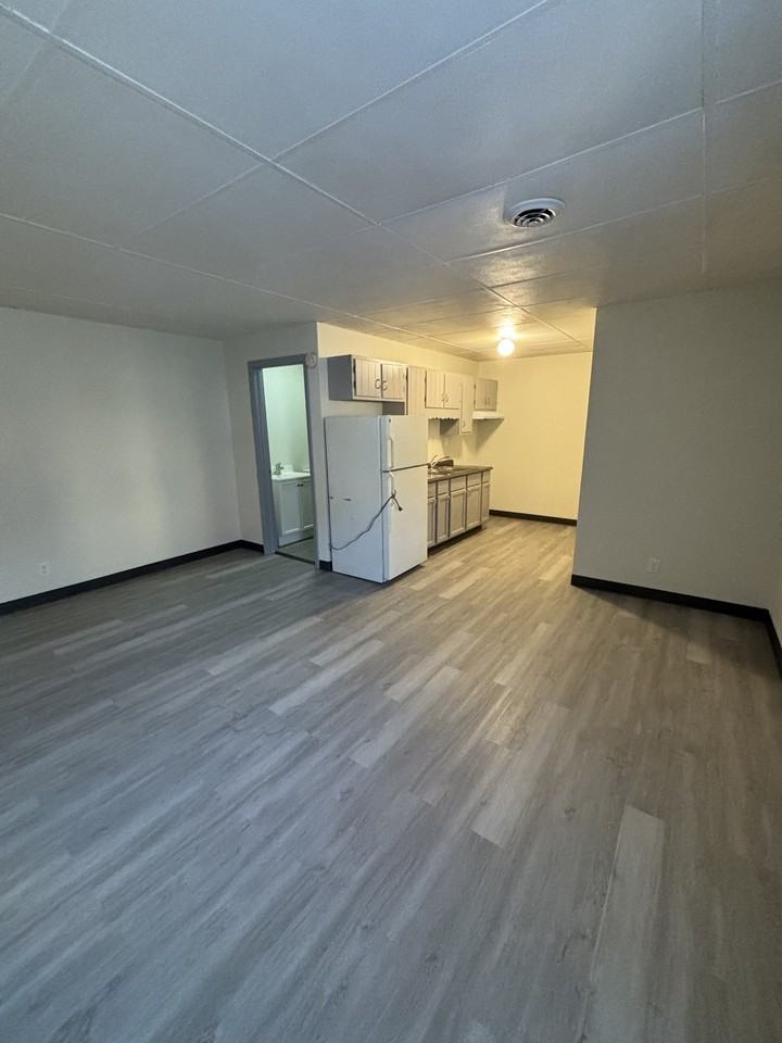 13 N Broadway #4 - Photo 5 of 7