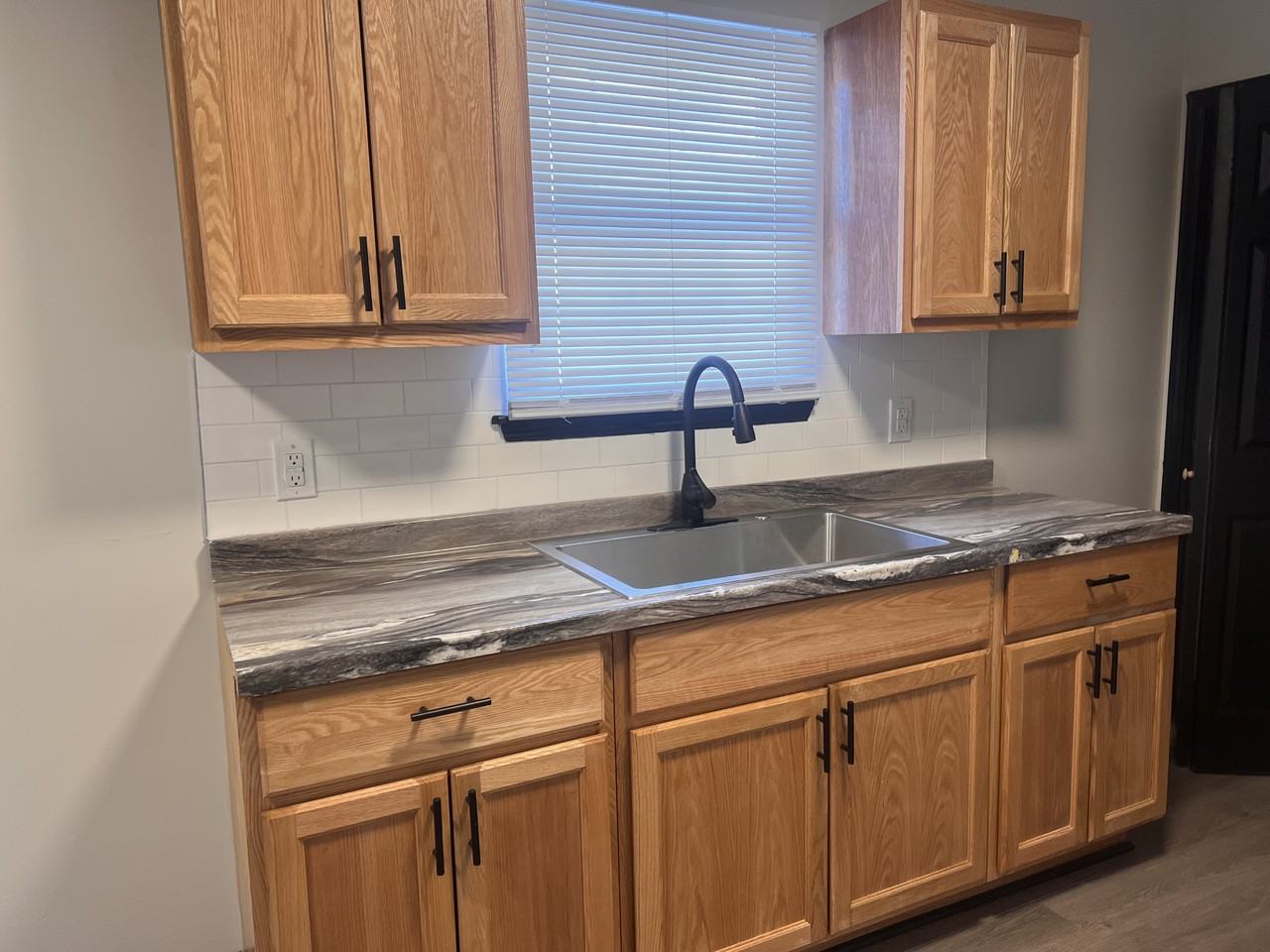 2227 Cedar St - Photo 6 of 7