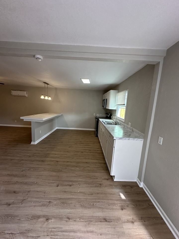 643 Plantation Way #2 - Photo 3 of 10