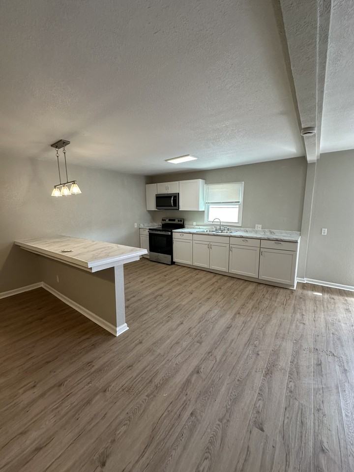 643 Plantation Way #2 - Photo 4 of 10