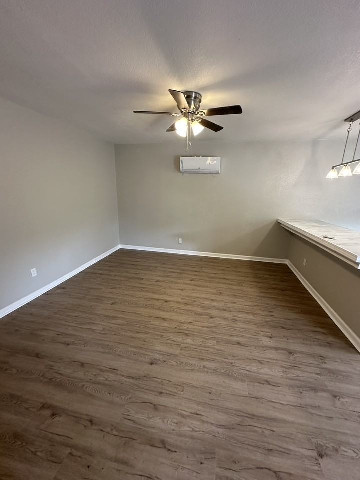 643 Plantation Way #2 - Photo 5 of 10