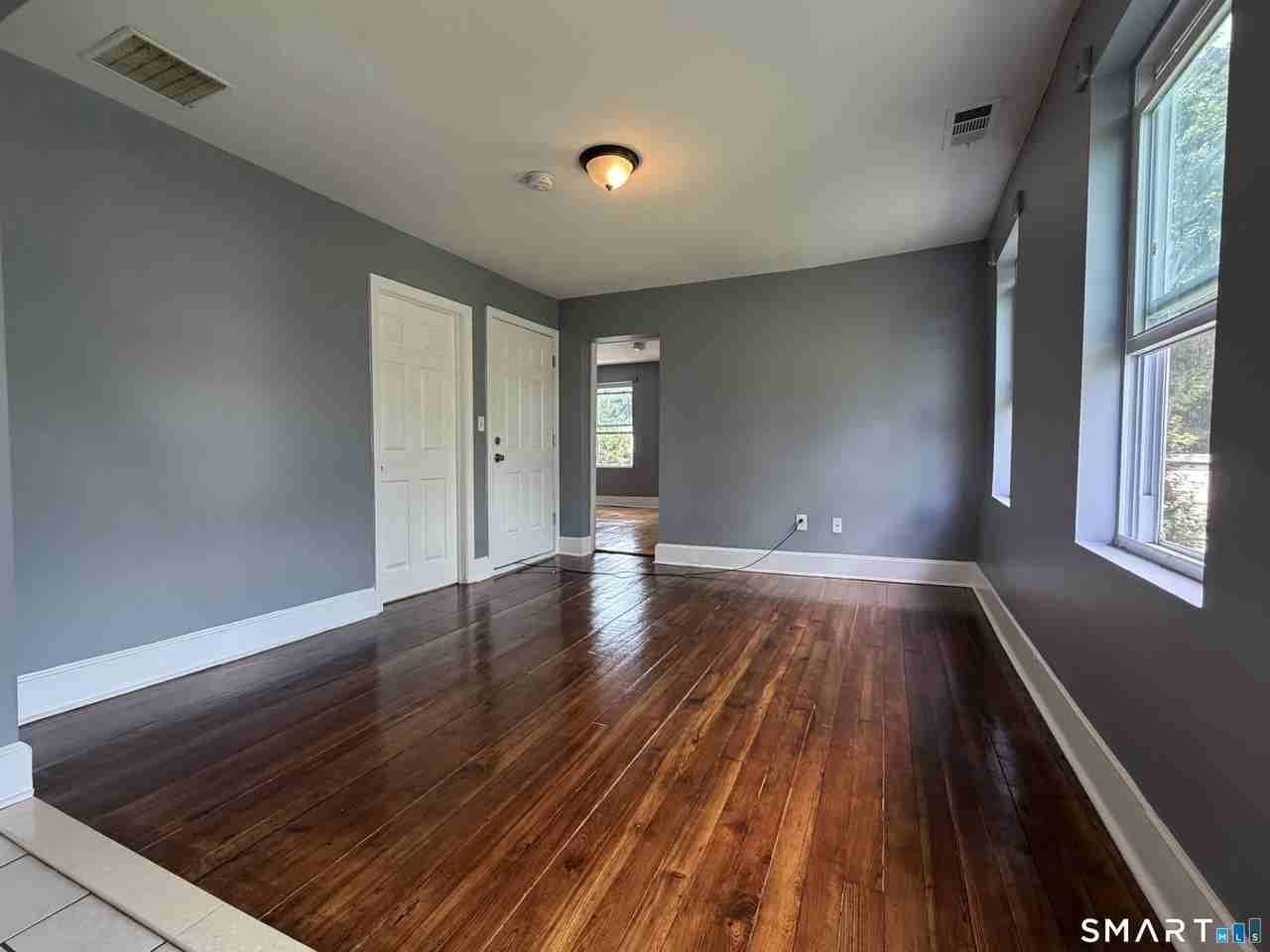 14 Kenyon St #3rdFL - Photo 7 of 21