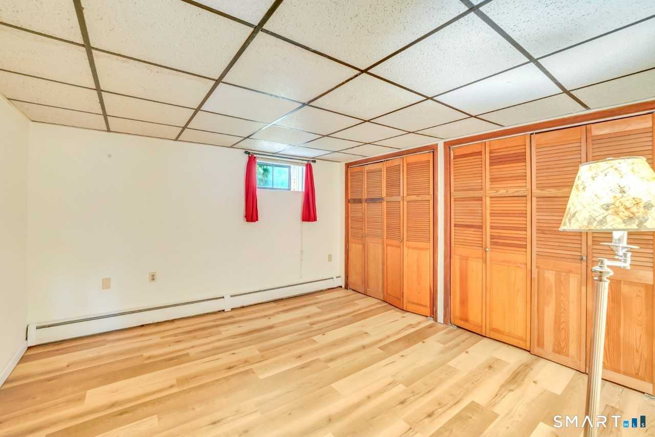616 Willow St - Photo 3 of 16