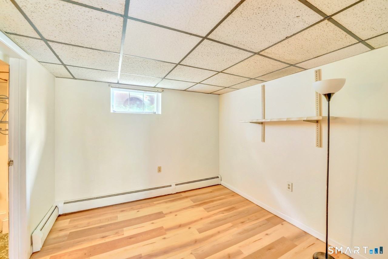 616 Willow St - Photo 4 of 16