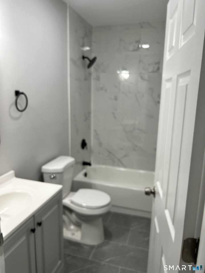 83 Pleasant St - Photo 6 of 10