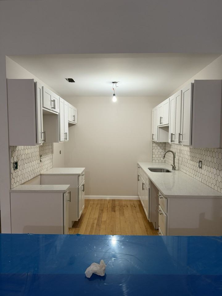 203 W Caracas Ave #5 - Photo 6 of 9