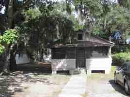 featured image of 215 Dix Ave