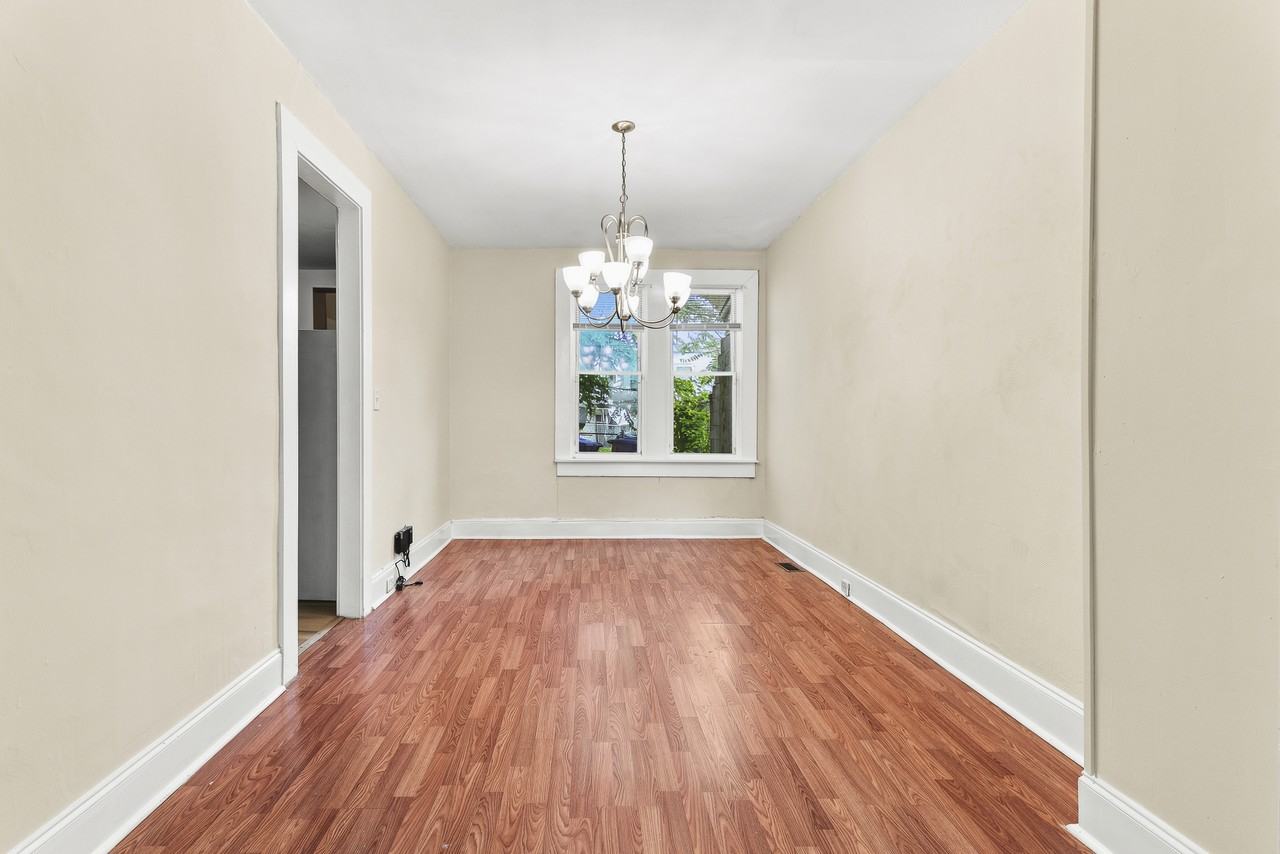 730 Linnard St - Photo 6 of 17