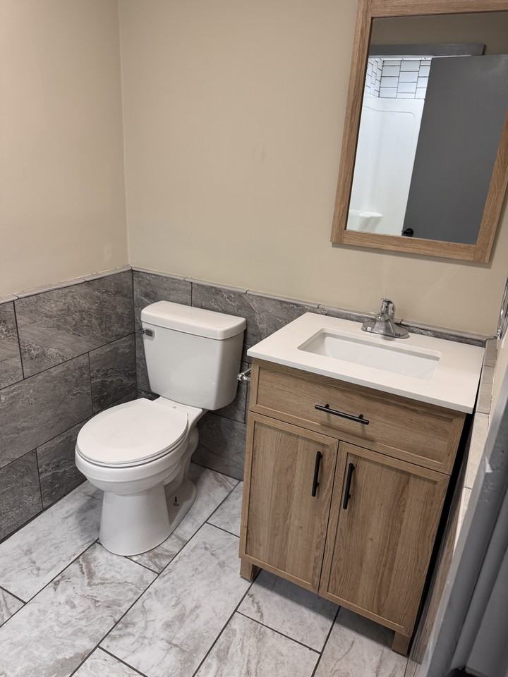 5224 W Seneca St #2 - Photo 3 of 7