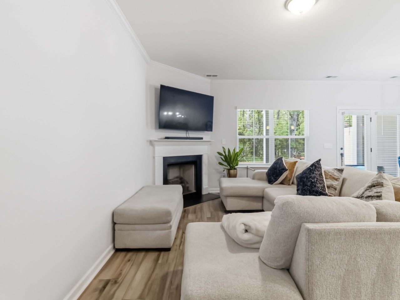 337 Nettle Ln - Photo 3 of 36