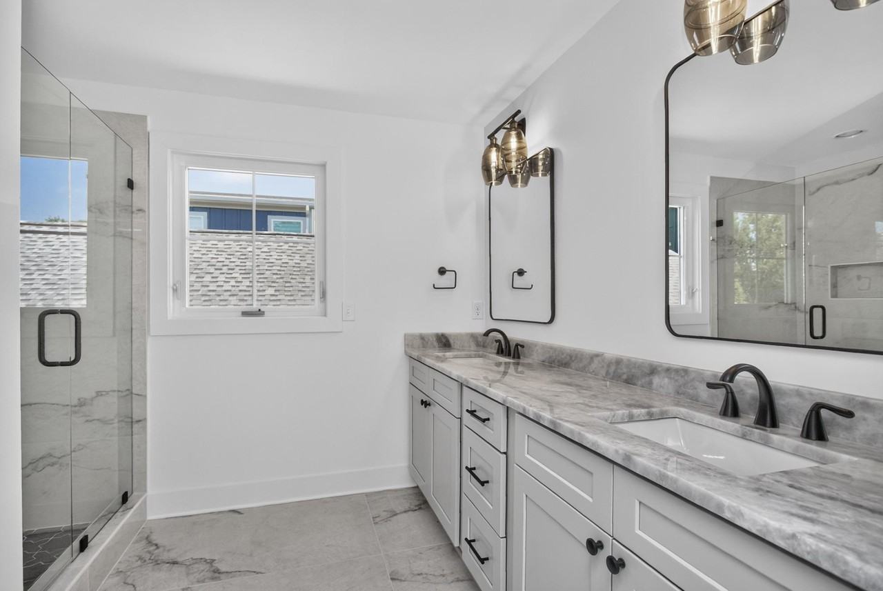 2408 14th Ave N - Photo 7 of 18