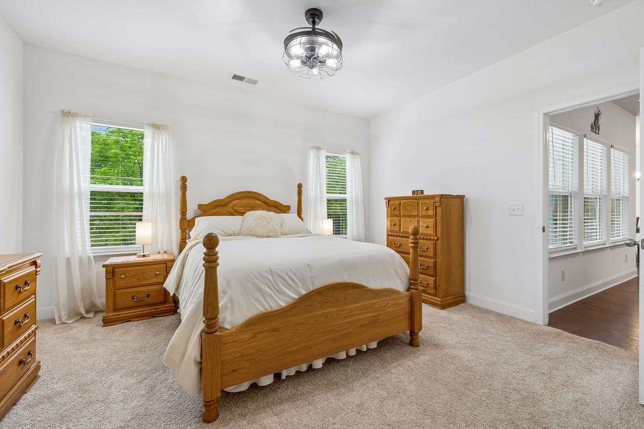 366 Triple Crown Cir - Photo 4 of 13
