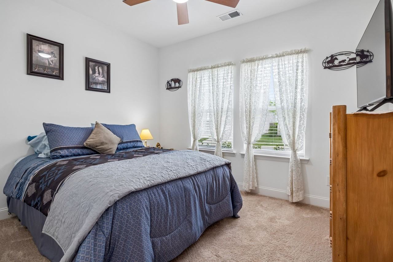 366 Triple Crown Cir - Photo 7 of 13
