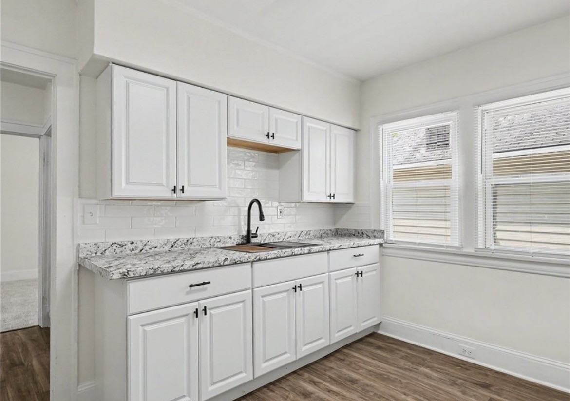 10922 Sandusky Ave - Photo 5 of 23