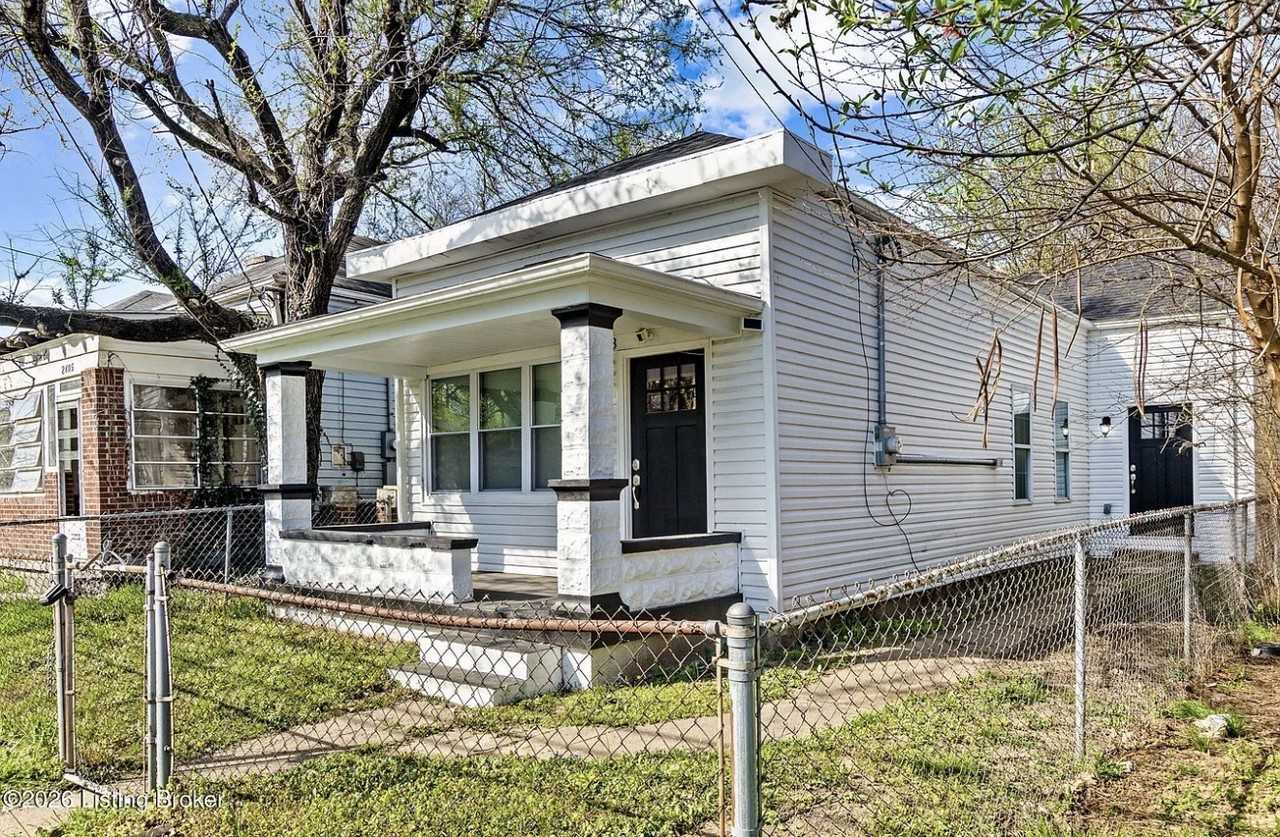 2403 Bank St - Photo 2 of 17