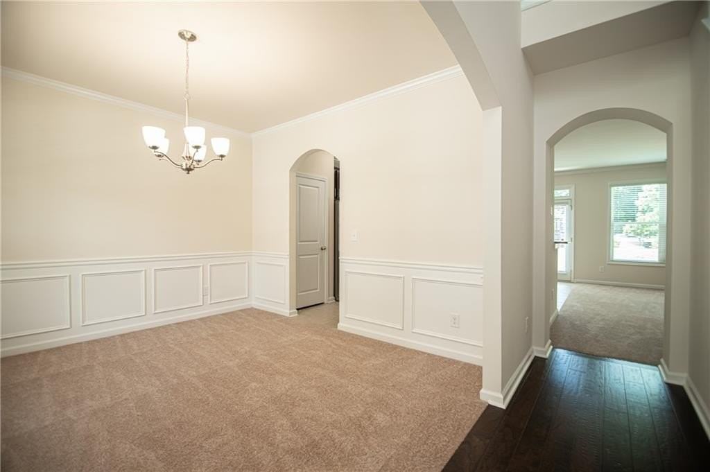 5863 Krim Dr - Photo 7 of 47