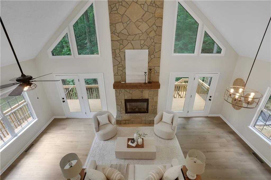 6524 Medlock Rd - Photo 3 of 41