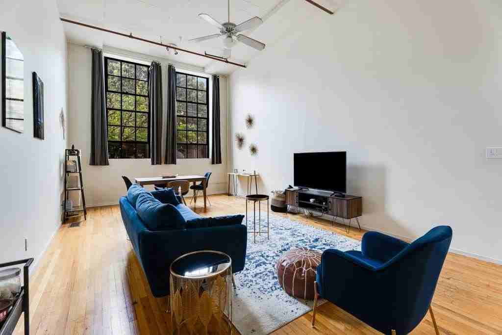 19 Hilliard St Se #10 - Photo 6 of 42