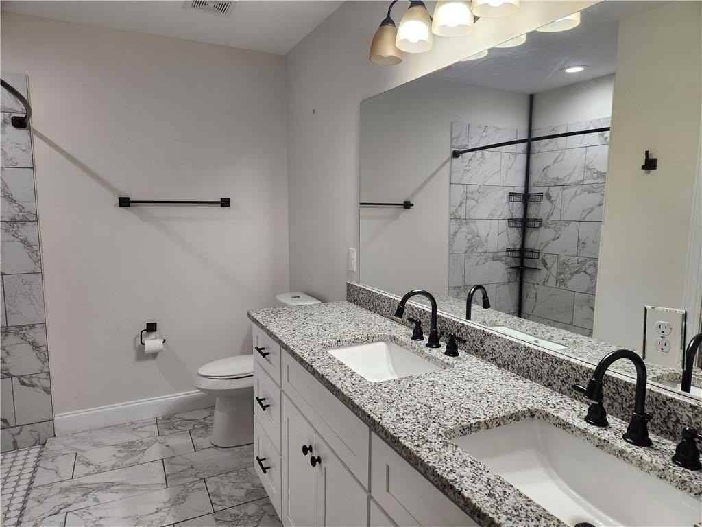 2465 Oak Grove Rd - Photo 6 of 11