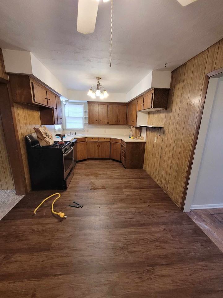 311 N H St #1 - Photo 2 of 9