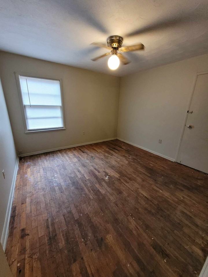 311 N H St #1 - Photo 6 of 9