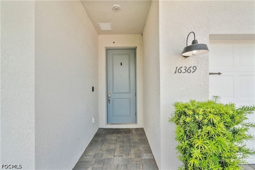 16369 Palmetto St - Photo 3 of 47
