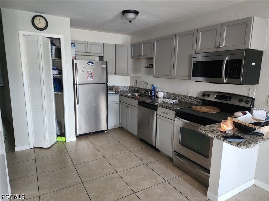 4513 Sw 8th Ct #106 - Photo 6 of 23