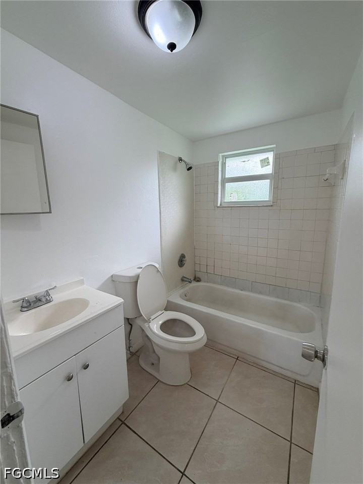 286 Lowell Ave #286 - Photo 4 of 19