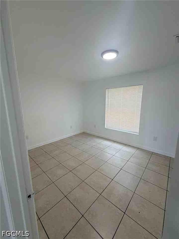 11431 Char Ann Dr #2 - Photo 4 of 8