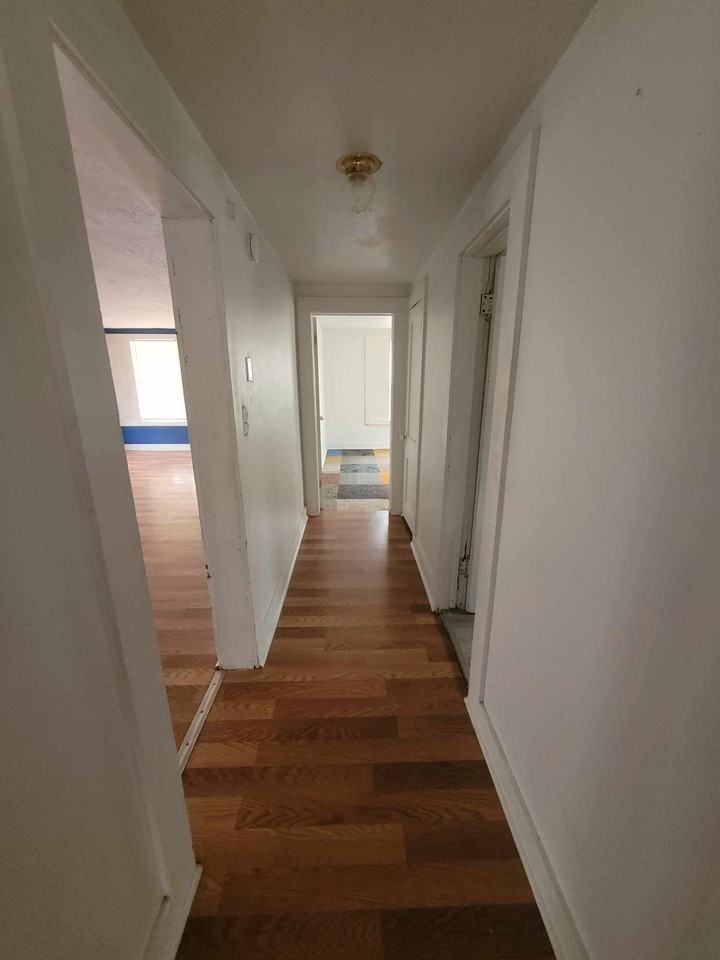 608 N 8th St #1 - Photo 5 of 7