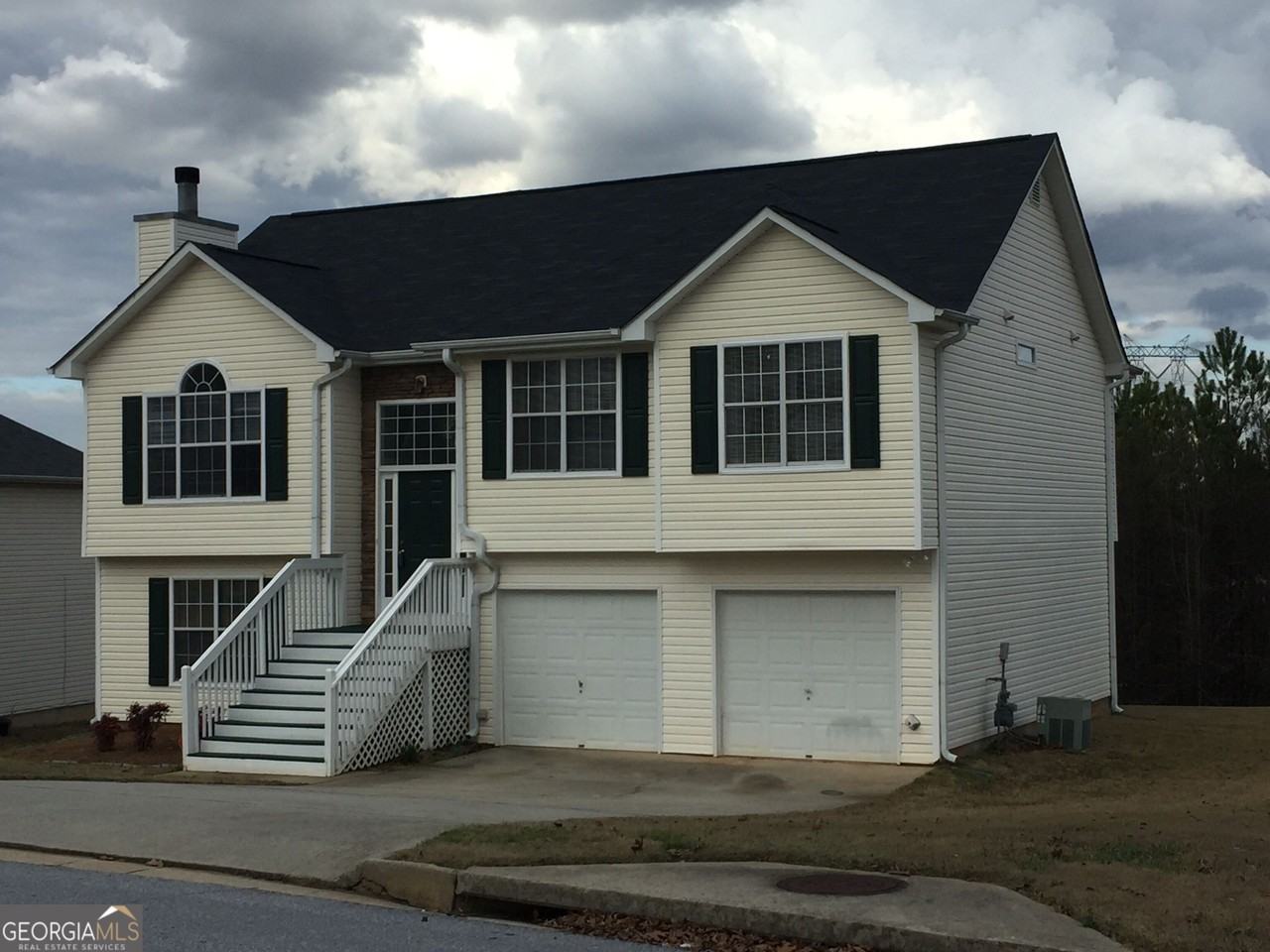 10600 Redbud Ln - Photo 3 of 19