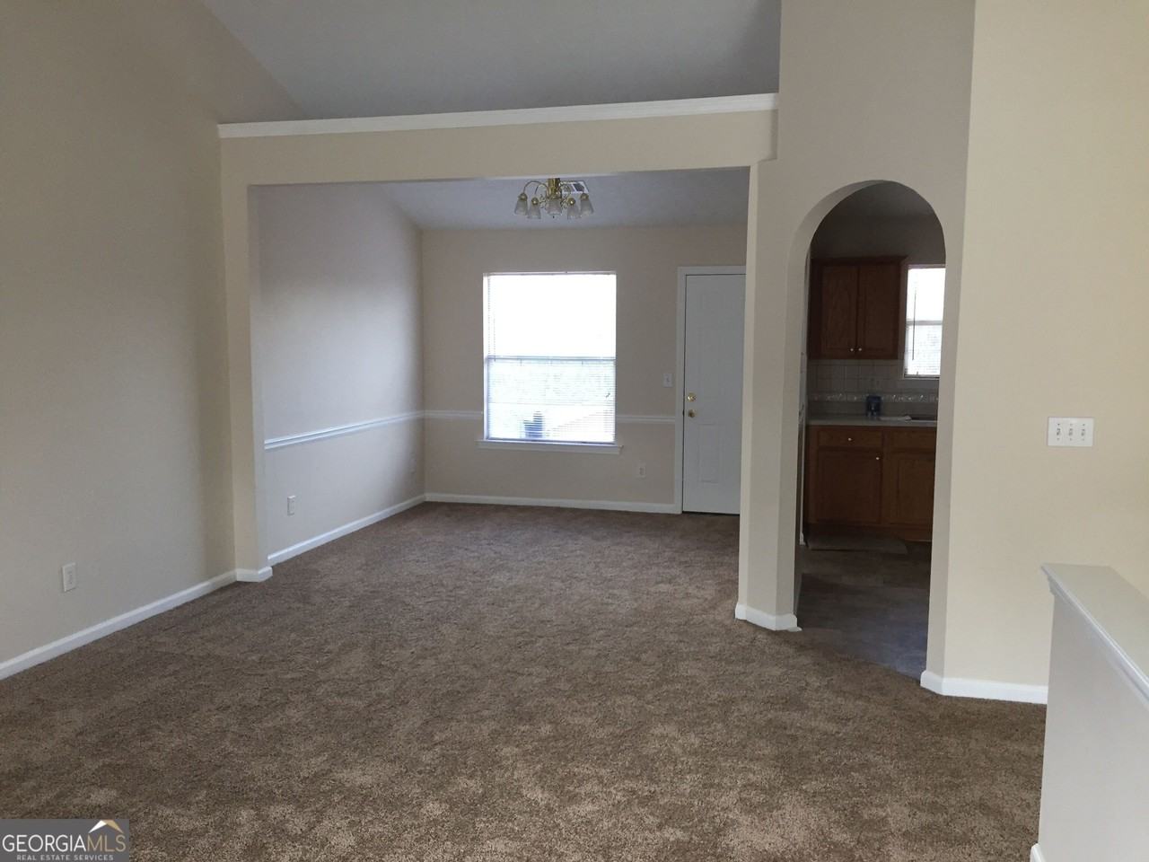 10600 Redbud Ln - Photo 7 of 19
