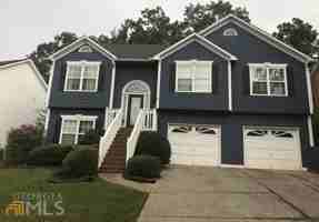 featured image of 975 Hillary Ln