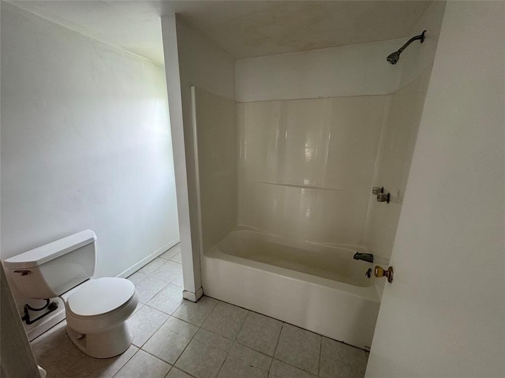 87 Gaylord St #2 - Photo 7 of 8