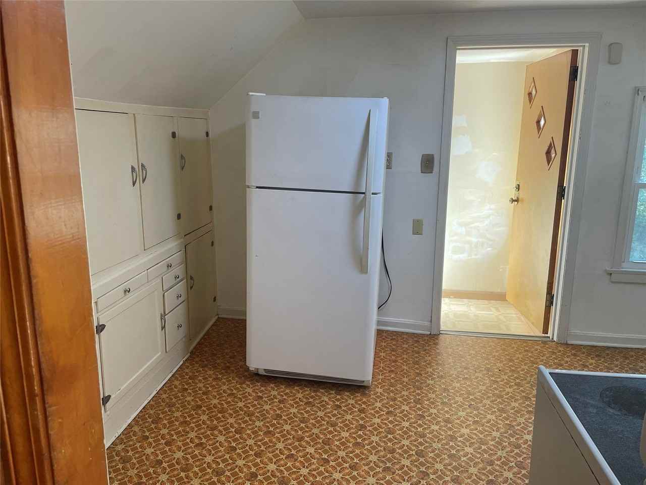 817 W 31ST APT 2 Street - Photo 6 of 19