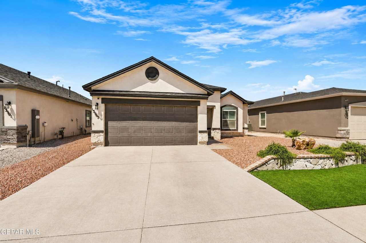 13965 Margaret Ponce Ave - Photo 2 of 46