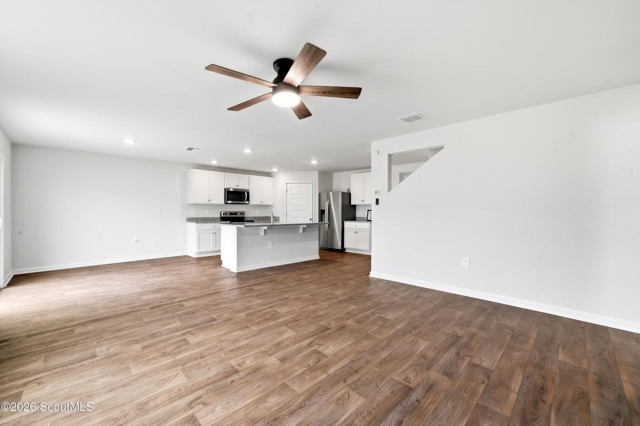 58 Autumns Wood Dr - Photo 7 of 48
