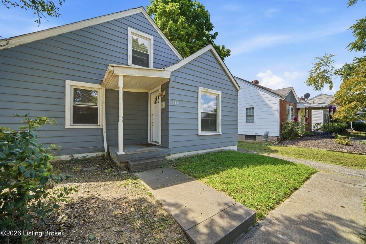 1050 Oakwood Ave - Photo 3 of 50