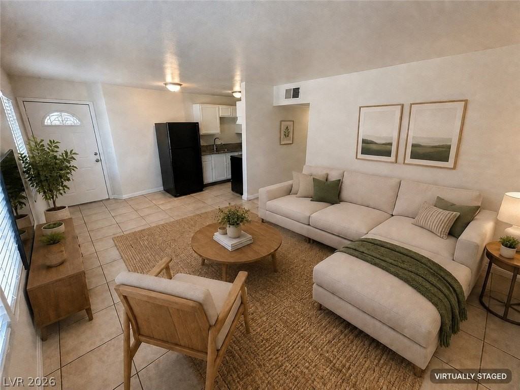 1420 Putnam Ave #4 - Photo 2 of 9