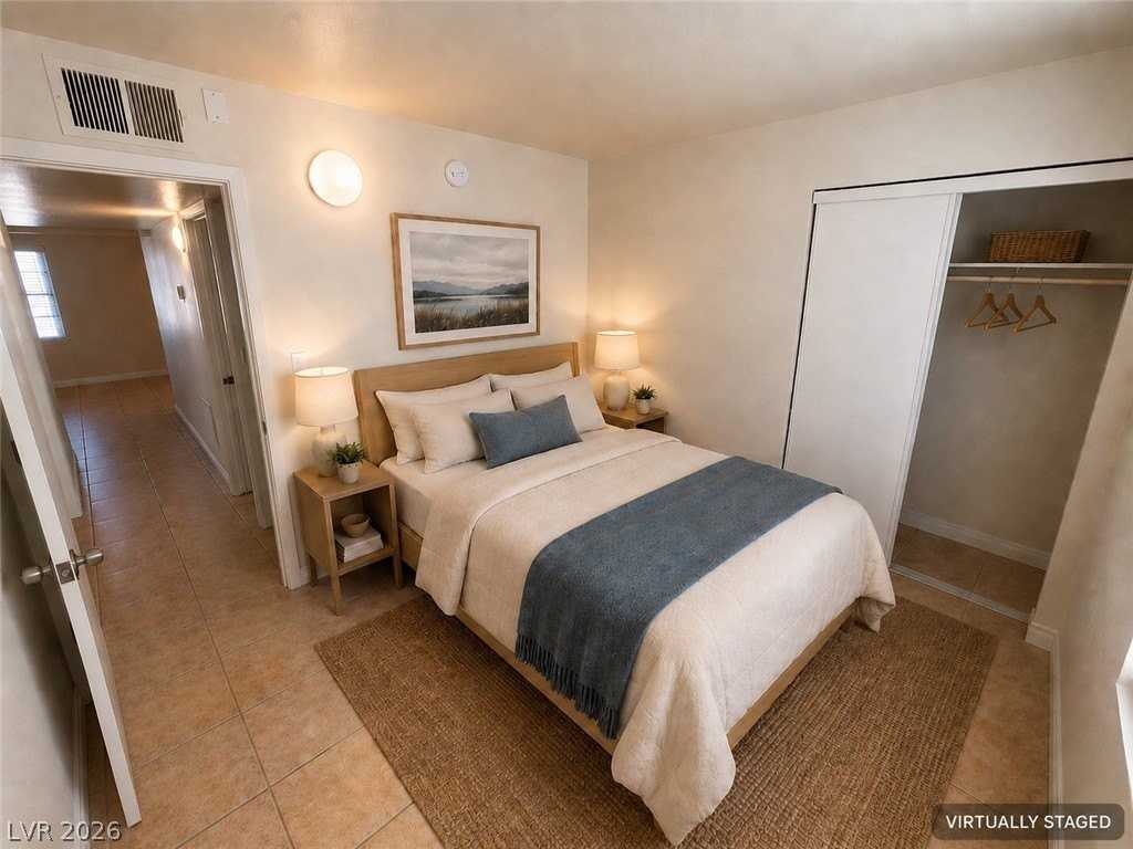 1420 Putnam Ave #4 - Photo 7 of 9