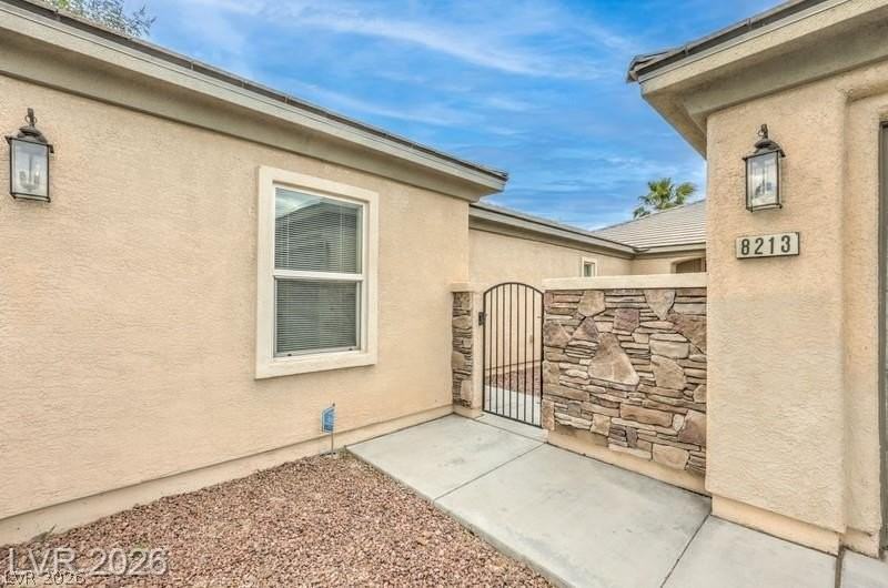 8213 Bay Dunes St - Photo 4 of 37
