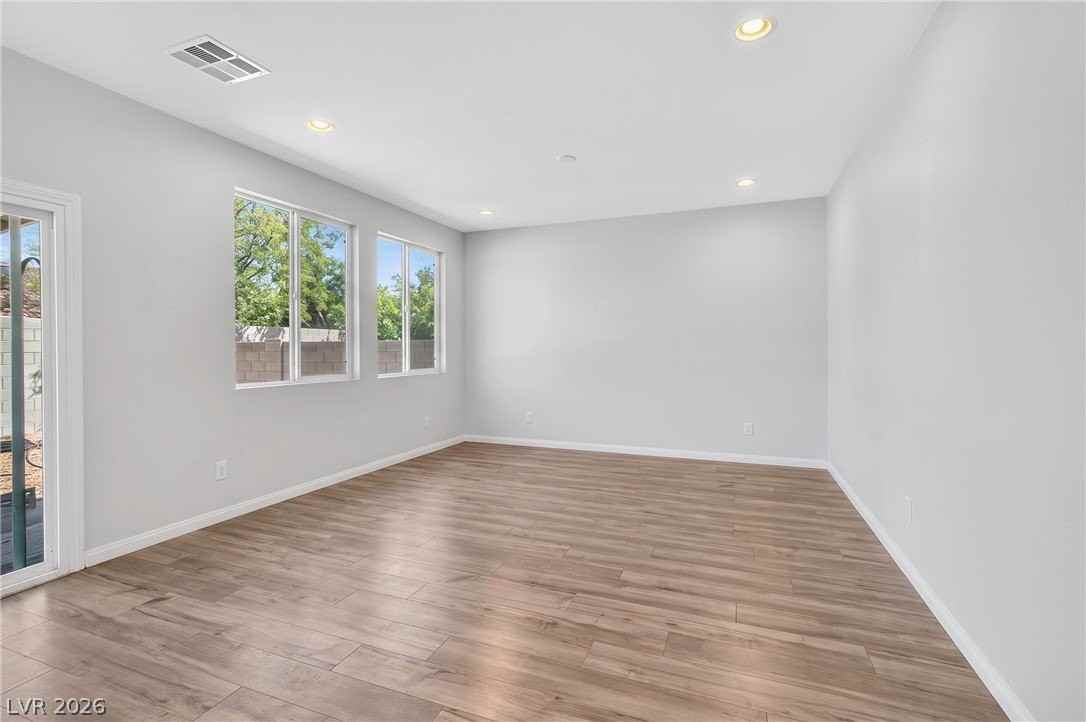 2110 Stone Well Rd - Photo 3 of 30