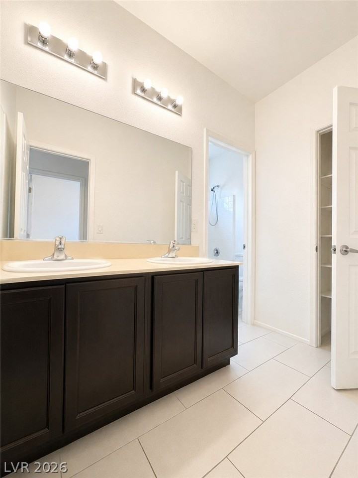 2880 Sparkling Sea St - Photo 6 of 11