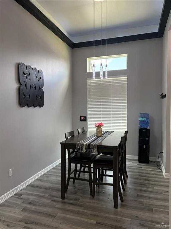 1820 Largo St - Photo 5 of 8